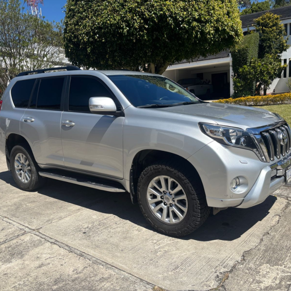 Toyota Land Cruiser Prado VX 2016 GRIS