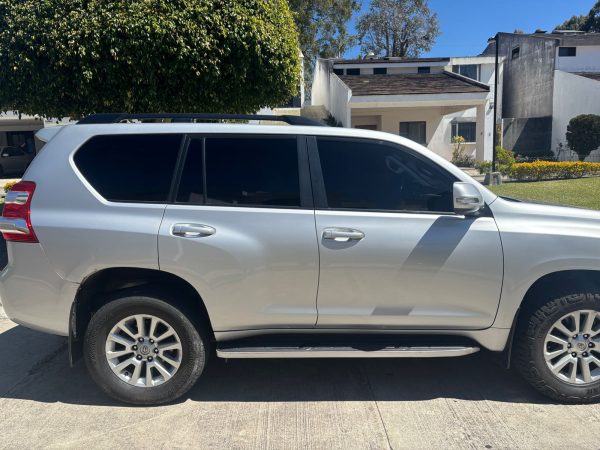 Toyota Land Cruiser Prado VX 2016 GRIS