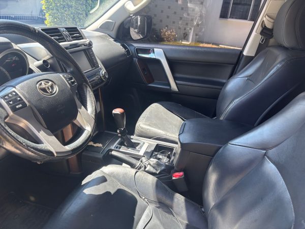 Toyota Land Cruiser Prado VX 2016 GRIS