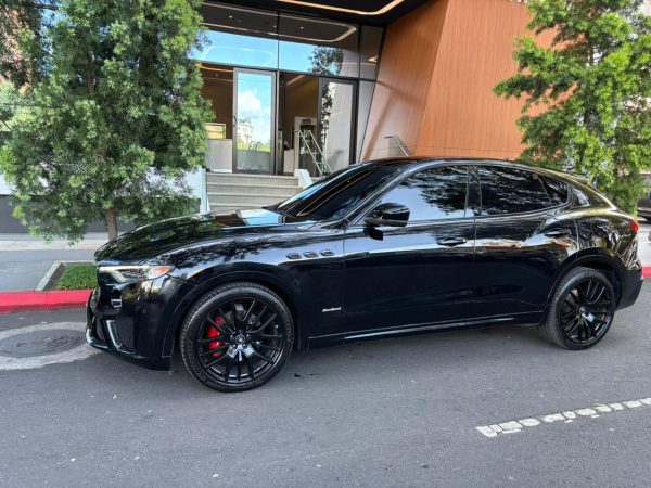 Maserati Levante Black Edition 2020